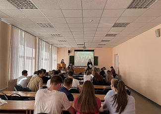 ПРОВЕДЕНИЕ ПРАВОВОГО БИБЛИОКВИЗА ДЛЯ СТУДЕНТОВ САФУ И ПРАВОВЫХ ЗАНЯТИЙ ДЛЯ ВЗРОСЛЫХ И УЧАЩИХСЯ ШКОЛЫ В УСТЬЯНСКОМ РАЙОНЕ