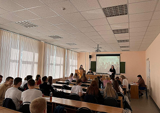ПРОВЕДЕНИЕ ПРАВОВОГО БИБЛИОКВИЗА ДЛЯ СТУДЕНТОВ САФУ И ПРАВОВЫХ ЗАНЯТИЙ ДЛЯ ВЗРОСЛЫХ И УЧАЩИХСЯ ШКОЛЫ В УСТЬЯНСКОМ РАЙОНЕ